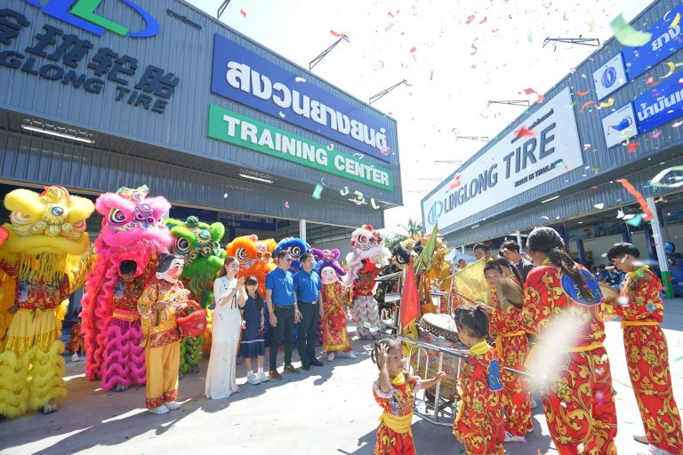 มังกรทอง และ สิงโต 9 สี ร่วมพิธีเปิดศูนย์ Training Center  สงวนยางยนต์ ชุมพร